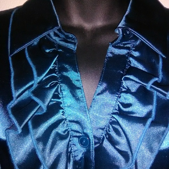 Dress - Picture 2 of 8